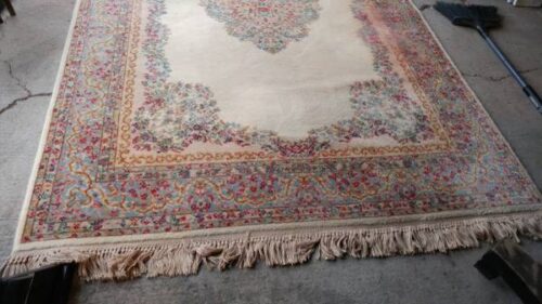 Karastan Wool Rug – Beautiful – 9×6 – Has Color Bleeding From Cleaning