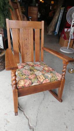 Antique Mission Early 1900 S Oak Rocking Chair Beautiful