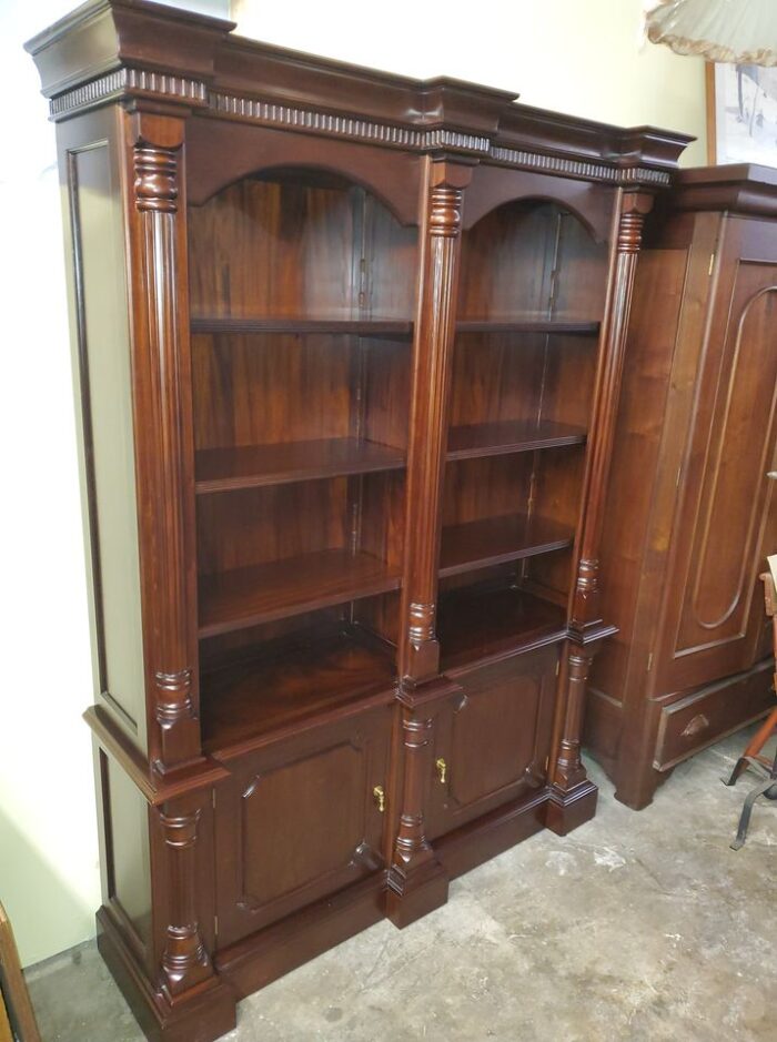 Mahogany Bookcase High End Perfect condition SOLID Wood