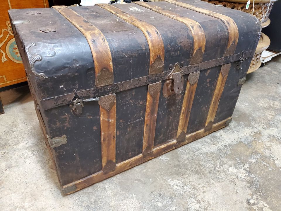 ANTIQUE Trunk ~ Vintage Ship Steamer Luggage Chest - antiques - by